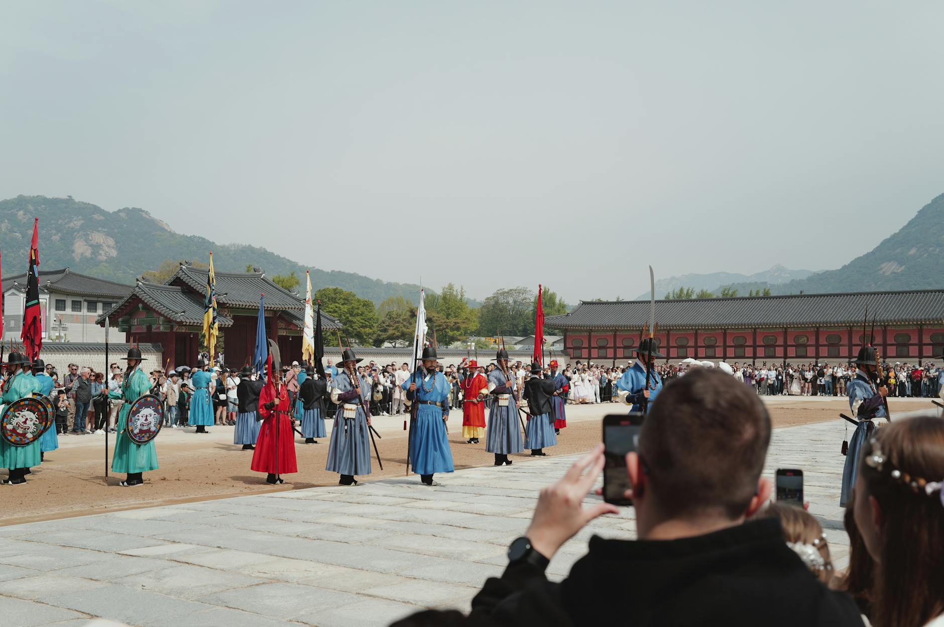 Royal guard changing ceremony at Gyeongbokgung Palace in Seoul