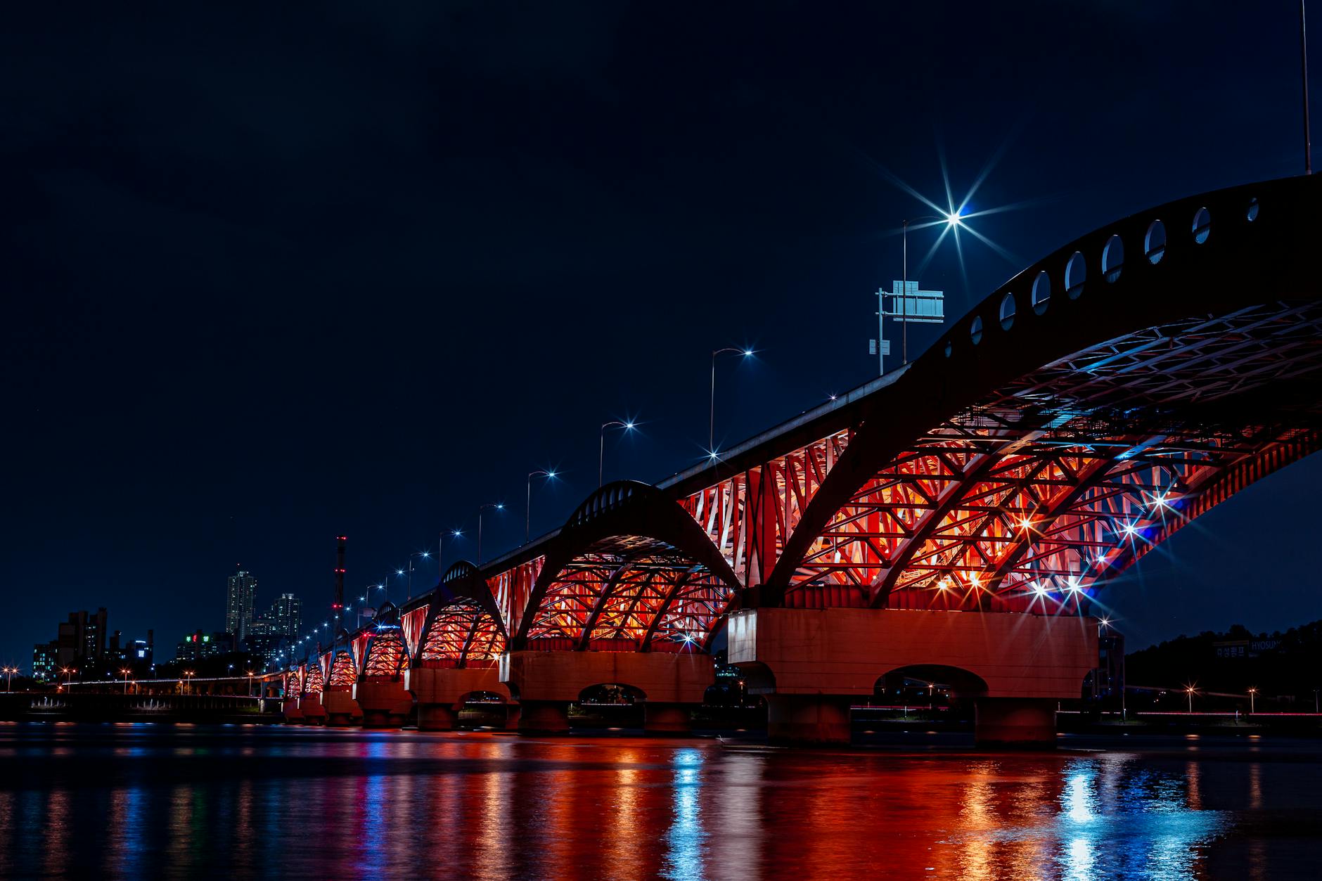 Han River at night — relaxed Seoul nightlife
