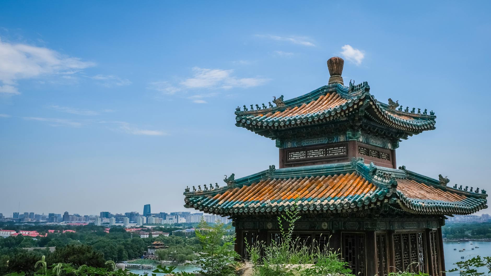 Peaceful traditional Korean garden and pavilion in Seoul