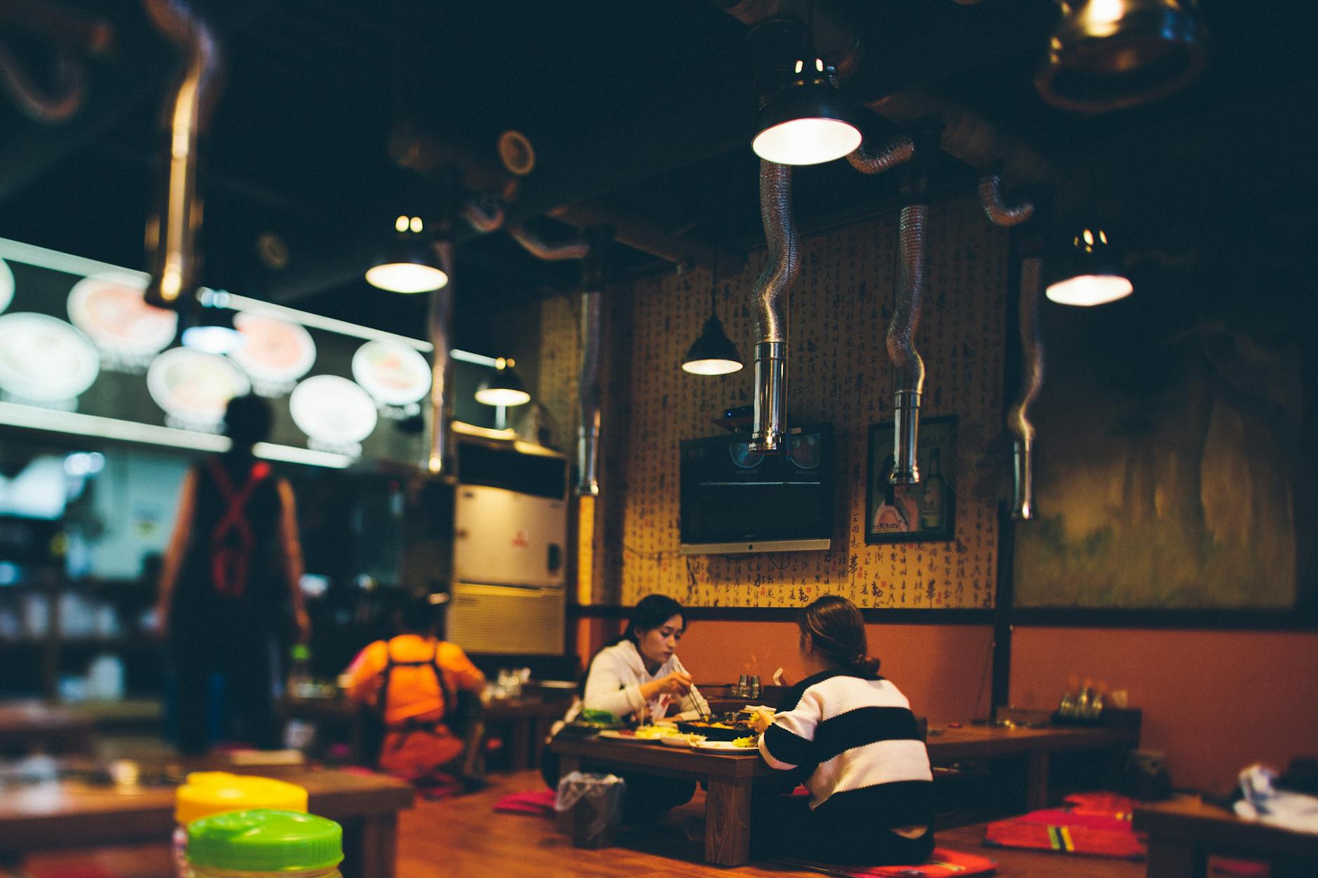 Korean restaurant meal in Seoul - dining costs from budget to upscale options