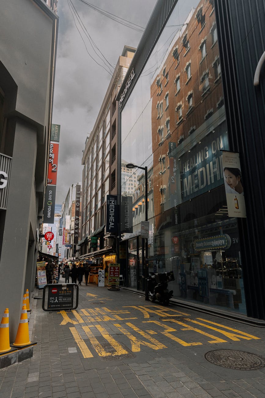 Myeongdong shopping district Seoul - shopping and activity costs for tourists