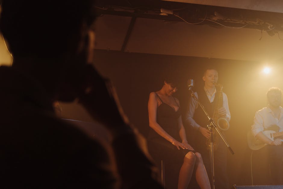 Intimate Seoul jazz performance with saxophone and vocals under moody lighting