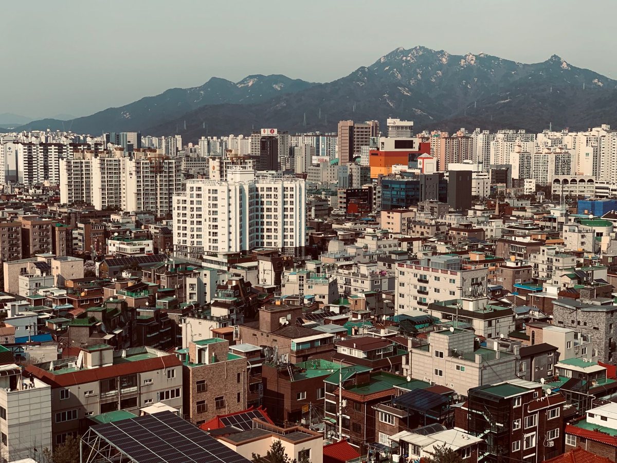 Hiking Bukhansan, a highlight of the Seoul outdoor and nature guide
