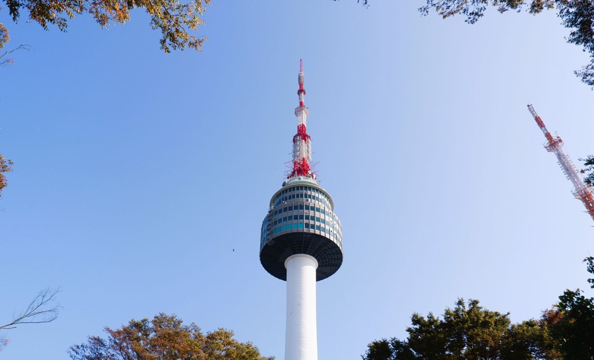 Autumn foliage on Namsan in Seoul