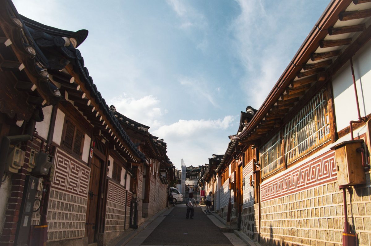 Bukchon Hanok Village traditional houses on a 3 day Seoul itinerary
